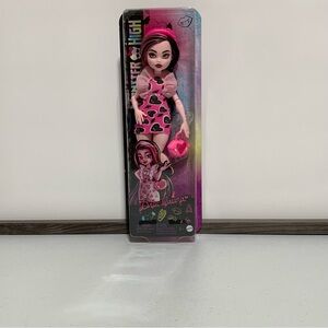 Monster High® Draculaura™ G3 Budget Articulated Doll-New
